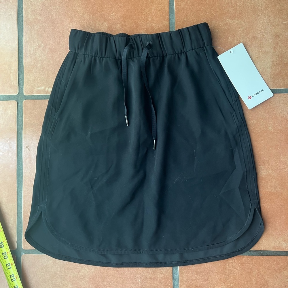 Lululemon Black Skirt